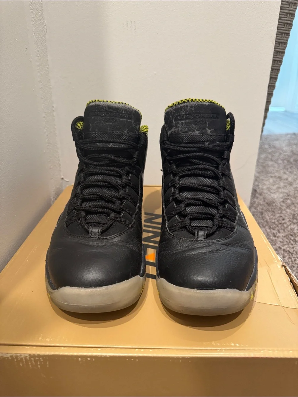 Jordan Men's Black and Yellow High-Top Sneakers